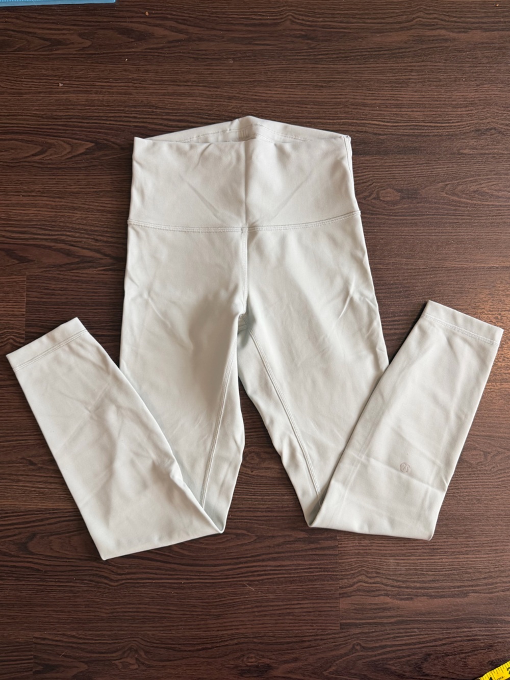 lululemon athletica Leggings in Light Grayish Blue